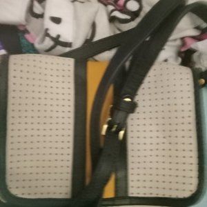 Brand new paid 320$ only asking 150$ 100 percent leather